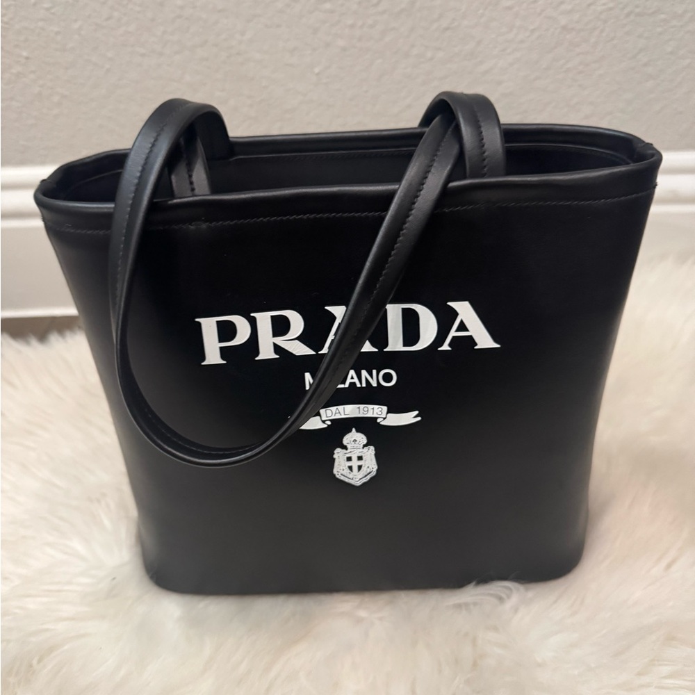 Prada Women Medium Bucket tote Calf Leather crossbody handbag